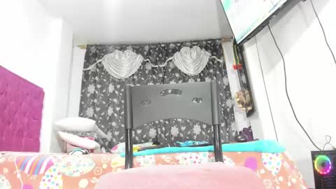 susana online show from February 4, 10:55 pm