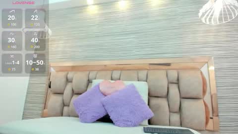 Susan online show from November 19, 1:22 pm