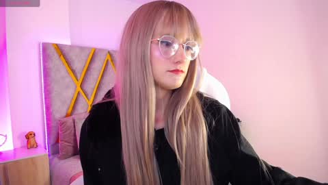 Susan online show from December 17, 11:49 am