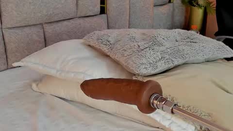 Susan online show from October 13, 5:10 am