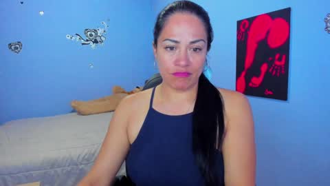 Snapshot of susan_ramires chatting on December 28, 1:18 am susan ramires online show from December 28, 1:18 am