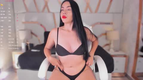 susan_vega_ online show from November 3, 12:09 pm