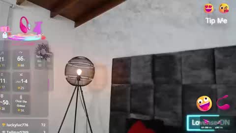 Susan online show from September 19, 9:47 pm