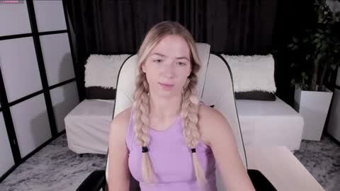 Susan online show from October 11, 3:11 am