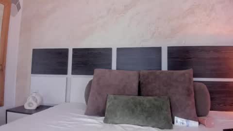 Snapshot of susanna_cute chatting on October 27, 12:55 pm susanna_cute online show from October 27, 12:55 pm