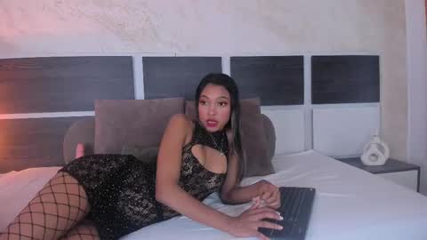 Snapshot of susanna_cute chatting on November 1, 1:48 pm susanna_cute online show from November 1, 1:48 pm