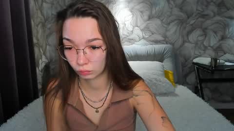 susannjohnson online show from April 15, 12:33 am