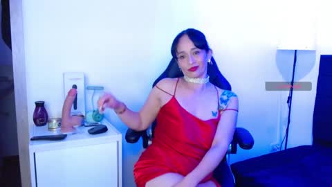 susanruggiero online show from December 14, 3:17 am