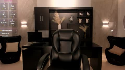 Snapshot of sussanelliot chatting on October 6, 11:16 am Sussan online show from October 6, 11:16 am