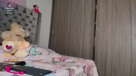 Andrea online show from October 17, 10:24 pm