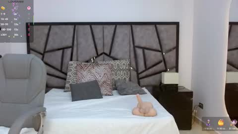 sussy leon online show from February 10, 12:19 pm