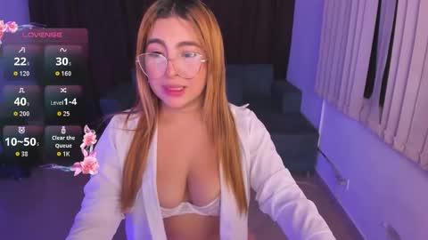 Snapshot of susyamis chatting on October 29, 4:17 am Susy online show from October 29, 4:17 am