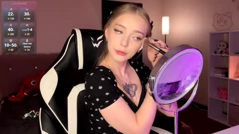 Jessica online show from April 2, 1:41 pm