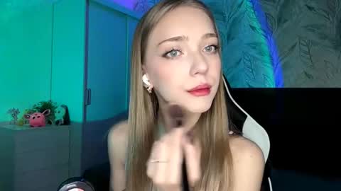 Jessica online show from November 14, 5:13 pm