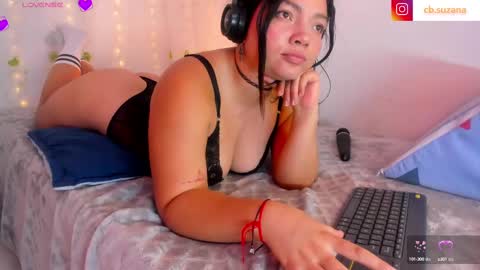 Snapshot of suzanana chatting on March 6, 6:48 pm suzanana online show from March 6, 6:48 pm