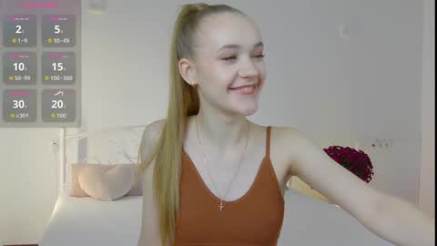 Suzi online show from November 7, 2:44 pm