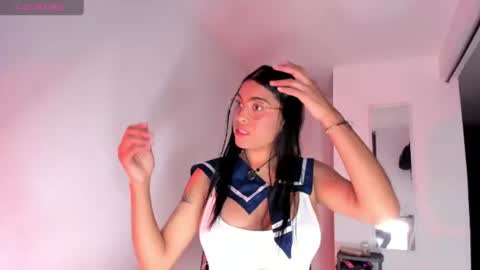 suzzann_rugg online show from June 25, 12:43 am
