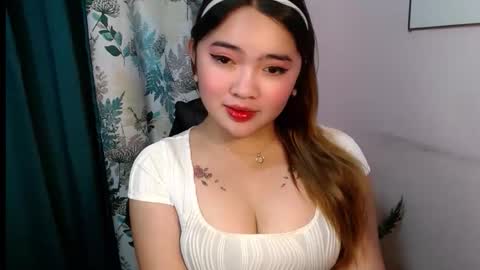 Jasmine online show from November 16, 7:25 pm