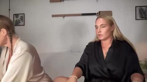Snapshot of swedish_candii chatting on March 3, 12:34 am Swedish Candii online show from March 3, 12:34 am