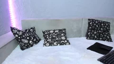 Luna Ootsutsuki online show from December 7, 4:42 am