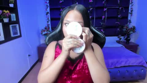 Snapshot of sweelanna chatting on March 9, 2:50 am sweet ana online show from March 9, 2:50 am