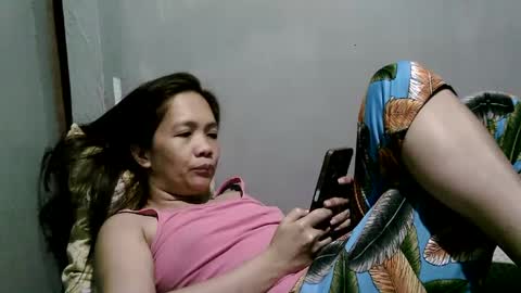Snapshot of sweet818957 chatting on January 17, 12:10 pm sweet818957 online show from January 17, 12:10 pm
