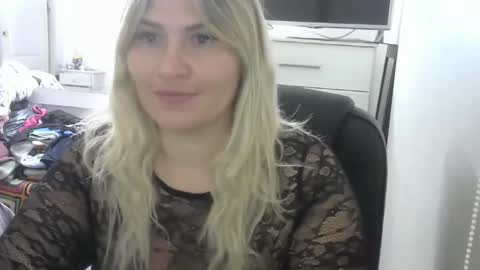 Snapshot of sweet88565241 chatting on January 7, 11:14 pm sweet88565241 online show from January 7, 11:14 pm