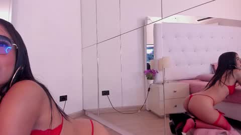 Snapshot of sweet__abbey chatting on October 14, 7:27 pm Abby online show from October 14, 7:27 pm