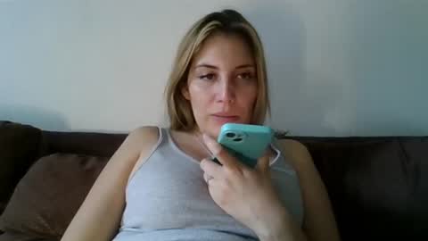 Snapshot of sweet__alana chatting on January 26, 9:40 pm Sweet alana online show from January 26, 9:40 pm