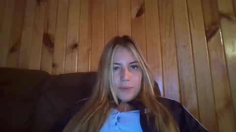 Snapshot of sweet__alana chatting on January 2, 2:11 am Sweet alana online show from January 2, 2:11 am
