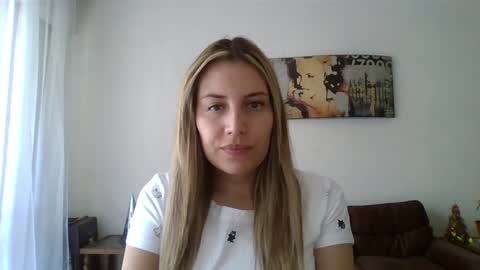 Snapshot of sweet__alana chatting on January 4, 3:49 pm Sweet alana online show from January 4, 3:49 pm