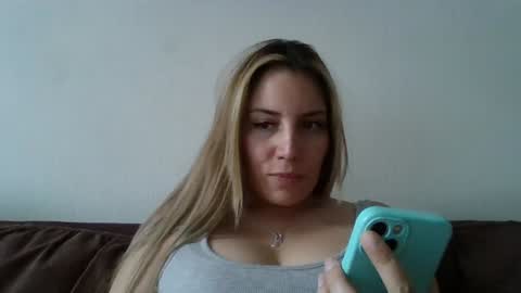 Snapshot of sweet__alana chatting on January 22, 10:38 pm Sweet alana online show from January 22, 10:38 pm