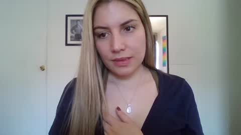 Snapshot of sweet__alana chatting on September 12, 5:53 pm Sweet alana online show from September 12, 5:53 pm