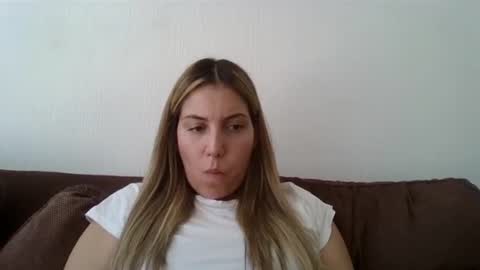 Snapshot of sweet__alana chatting on February 4, 6:49 pm Sweet alana online show from February 4, 6:49 pm