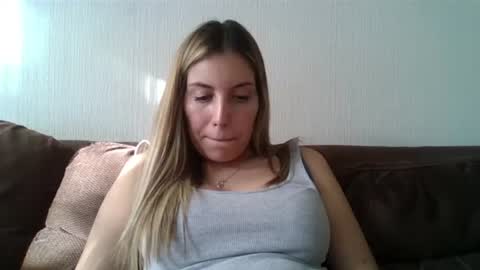 Snapshot of sweet__alana chatting on March 4, 9:11 pm Sweet alana online show from March 4, 9:11 pm