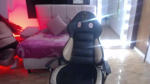 sweet__cat__ online show from April 30, 9:08 pm