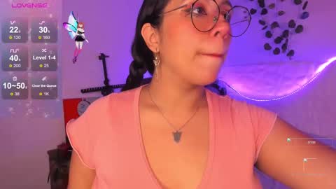 Snapshot of sweet_afrodita777 chatting on October 25, 10:27 pm Afrodita online show from October 25, 10:27 pm