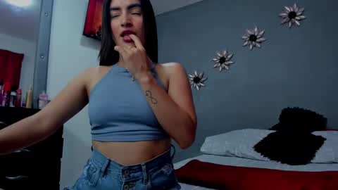 Snapshot of sweet_amanda_95 chatting on February 18, 3:10 am Sweet Amanda95 online show from February 18, 3:10 am
