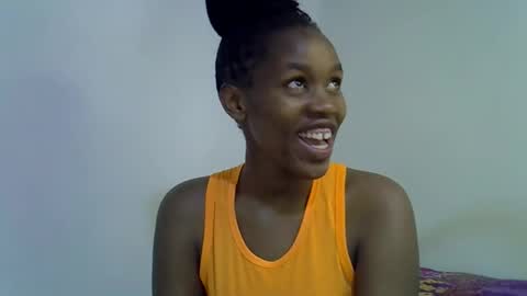 sweet_brown9 online show from October 6, 7:03 am