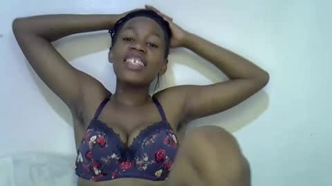 sweet_brown9 online show from October 16, 9:45 am