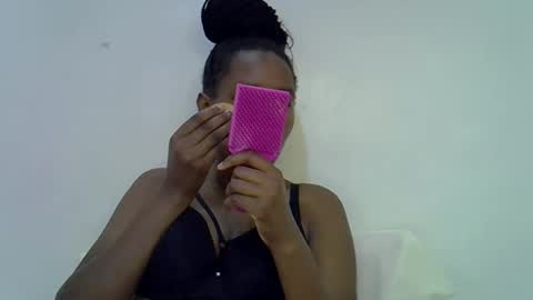 sweet_brown9 online show from October 15, 8:39 am