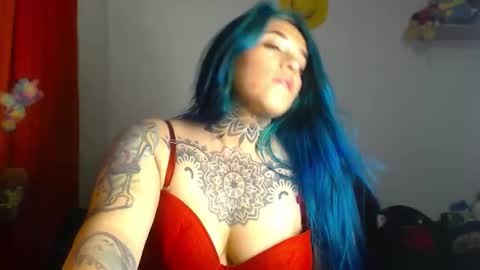 Bubbles online show from March 4, 11:00 pm