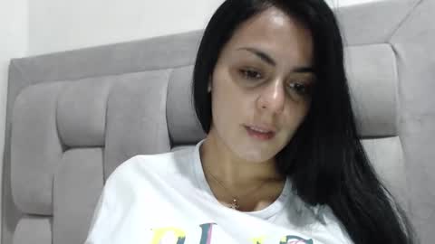 Snapshot of sweet_bunnyxx chatting on September 29, 1:49 pm dulce online show from September 29, 1:49 pm