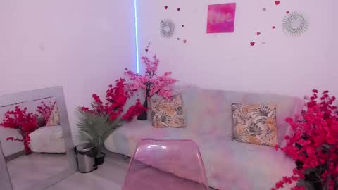 IM Dani online show from September 25, 8:06 pm