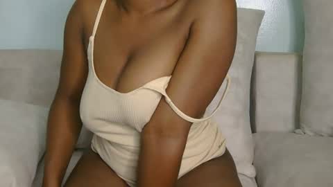 dellah online show from February 3, 6:40 am