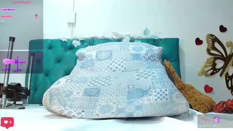kandy  muller online show from March 11, 9:59 pm