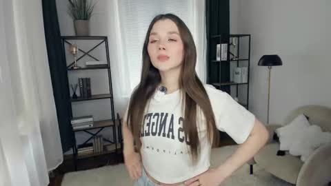 sweet_disaster_ online show from September 28, 8:08 am