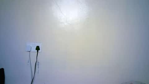 Snapshot of sweet_diva19 chatting on March 4, 9:18 am sweet_diva19 online show from March 4, 9:18 am