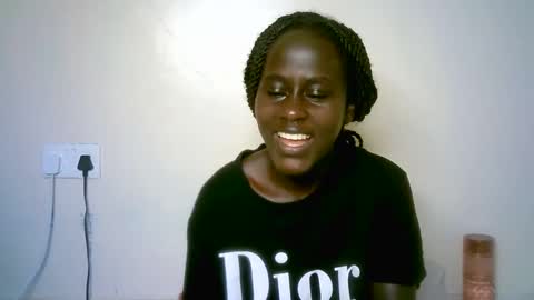 Snapshot of sweet_diva19 chatting on March 11, 7:35 am sweet_diva19 online show from March 11, 7:35 am