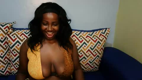 sweet_dollo online show from October 5, 4:01 pm